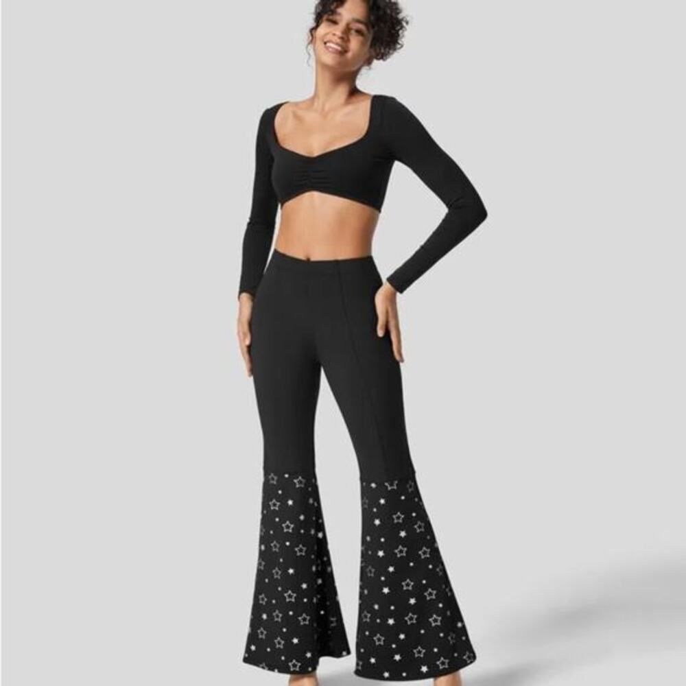 Halara‎ High Waisted Star Pattern Super Flare Party Pants Size M NWT